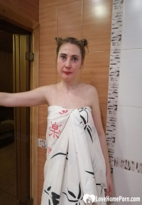 Housewife displays her astonishing body in a jacuzzi