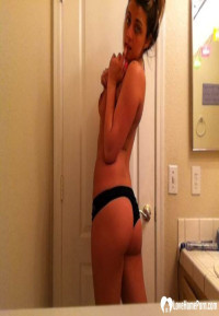 Bathroom seduction will leave you super turned on