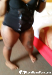 Fingering myself after displaying my sexy ass