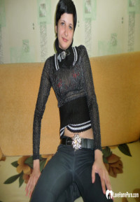 Smoking babysitter displays her pussy for the job