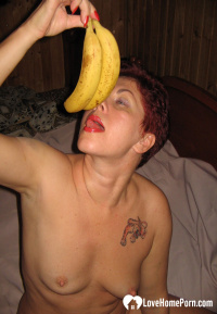 Dipping my cock into her banana vagina