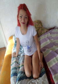 Redhead stepsister flashes her delicious wet pussy